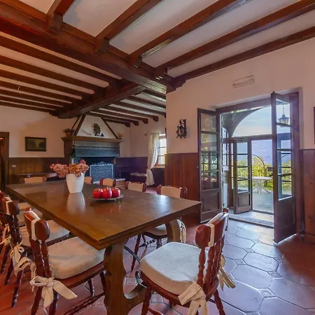 La Volpe Plesio Villa *