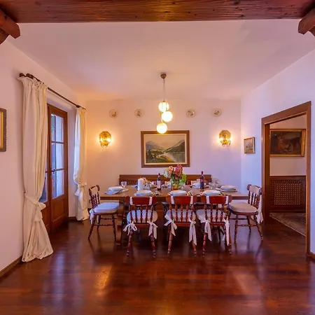 La Volpe Plesio Villa